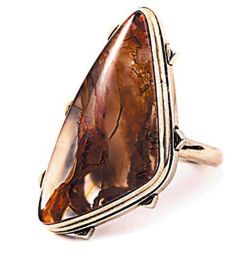 Кольцо с камнем коричневый агат