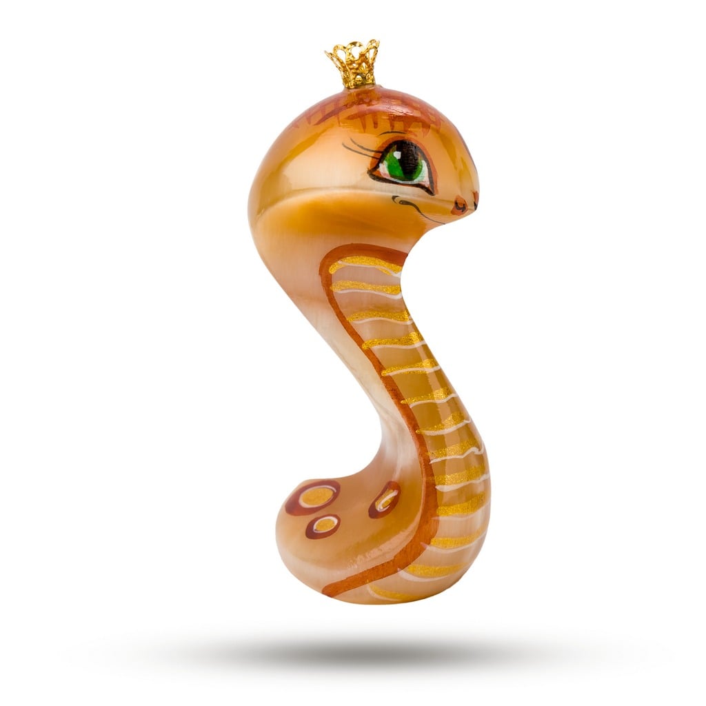 Фигурка змеи из камня селенит «Кобра маленькая»